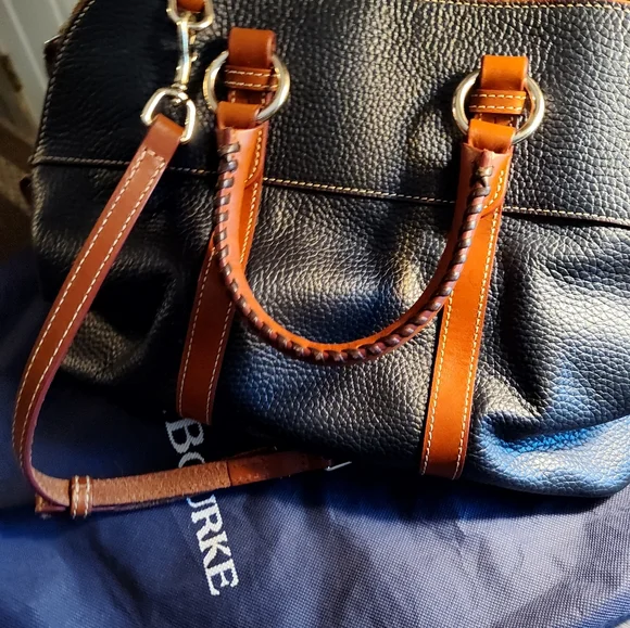 Dooney and Bourke bag NWOT - Picture 5 of 12